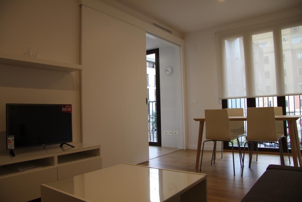Apartamentos Hiedra Y Tapineria Mercado Central Валенсія Екстер'єр фото