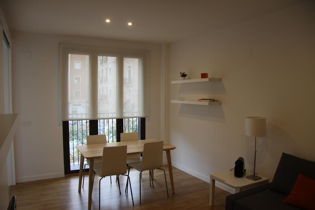 Apartamentos Hiedra Y Tapineria Mercado Central Валенсія Екстер'єр фото