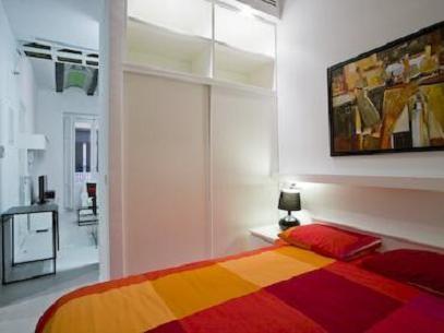 Apartamentos Hiedra Y Tapineria Mercado Central Валенсія Екстер'єр фото